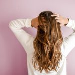 Cómo quitar el tinte en el cabello de forma efectiva y sin dañarlo: consejos y trucos infalibles para lucir un cabello sin coloración artificial