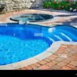 jacuzzi-exterior-en-patio